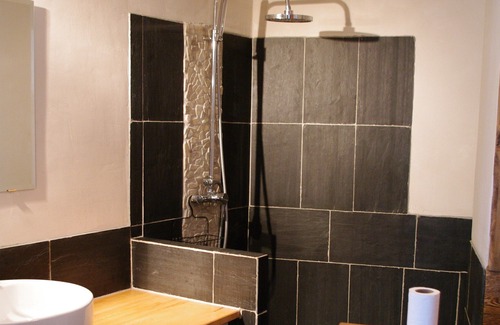Bozel Apartment | Furnished apartment in a mountain cabin in the hamlet Tincave