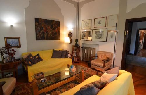 Faenza House | furry frinds with family home