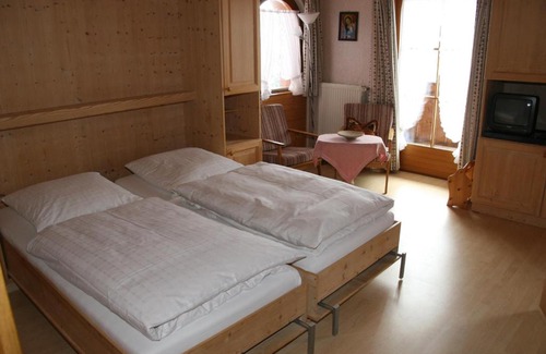 Ettenhausen Apartment | Gästehaus Hächer