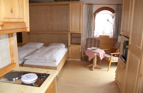 Ettenhausen Apartment | Gästehaus Hächer