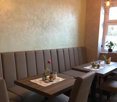 Bahnhofsvorstadt House | Gästehaus Heidi