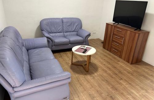 Osterburg Apartment | Gästewohnung gesamte Unterkunft- TV- Internet