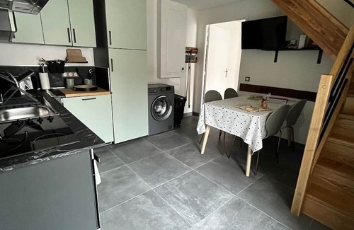 La Madelaine-sous-Montreuil Apartment | Gîte Abel, sleeps 4
