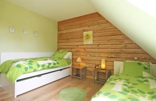 Juvigny-sous-Andaine House | Gîte 12 pers à Juvigny, animaux admis, charme et nature - FR-1-497-18