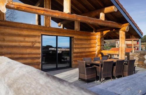 Saint-Jean-Soleymieux House | Gîte 3 Ch avec Billard et Jacuzzi - FR-1-496-313