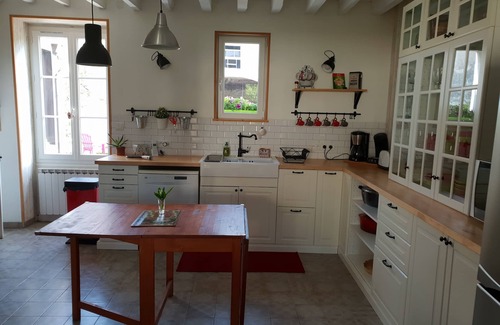 Etais-la-Sauvin House | Gîte "Au Bonheur des Champs"