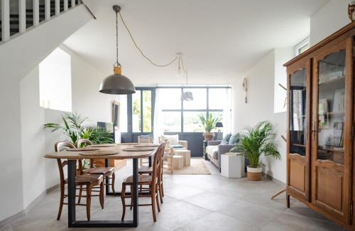 Le Grippon House | Gîte avec tennis en Baie du Mont Saint Michel à 15 minutes de la mer