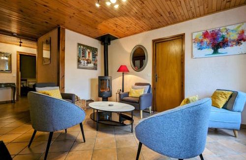 La Fagette House | Gîte avec terrasse privative et jardin fleuri à Saugues, tout inclus - FR-1-582-90