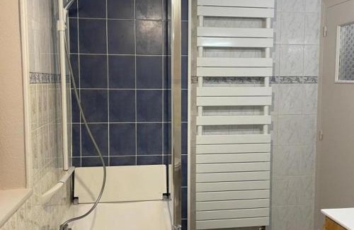 Ferrieres-sur-Sichon House | Gîte confortable avec wifi, animaux acceptés, proche ski et sites UNESCO - FR-1-489-496