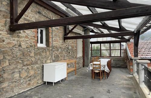 Ferrieres-sur-Sichon House | Gîte confortable avec wifi, animaux acceptés, proche ski et sites UNESCO - FR-1-489-496