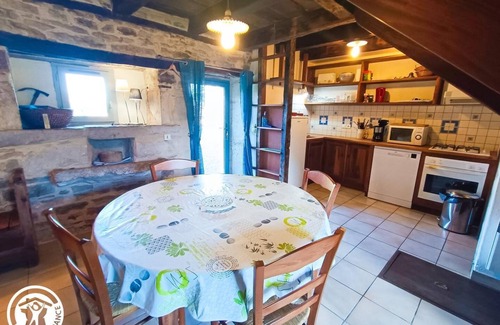 Gramat House | Gîte de DELSAHUT - GRAMAT