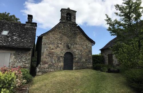 Saint-Merd-de-Lapleau Apartment | Gîte de France Le rouzeyrol 3 épis - Gîte de France 12 personnes MAE-9674