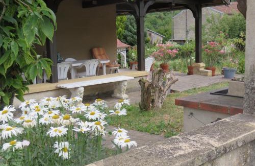 Saint-Remy-la-Calonne House | Gîte de la fontaine