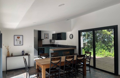 Bourg-Saint-Andeol Villa | Gîte du kélou, sauna, swimming pool and spa, near the Ardèche gorge!