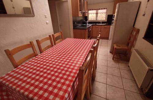 Dommartin-les-Remiremont Cottage | Gîte Elena with Spa Jacuzzi Sauna Fishing pond