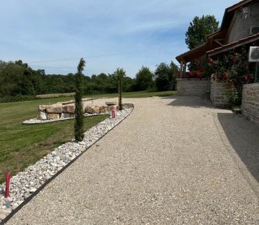 Montracol House | Gîte en Soi