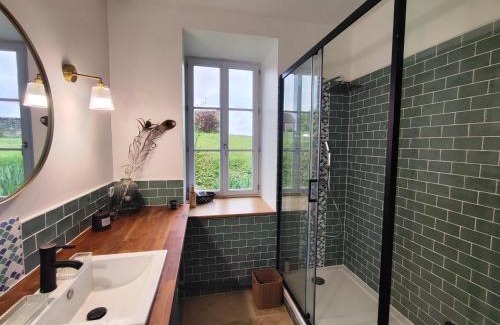 Vielmanay House | Gîte entre Loire, Vignobles et Bertranges