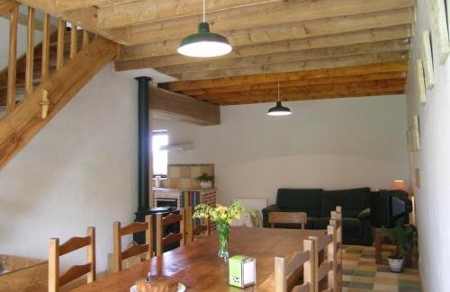Souvigny House | Gîte familial à Souvigny avec piscine et nature - FR-1-489-466