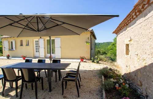 La Fagette House | Gîte familial avec piscine commune, WiFi et animaux acceptés au cœur du Périgord - FR-1-616-288