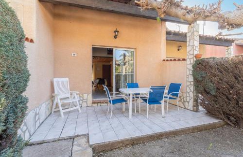 Roquefort-des-Corbieres Apartment | Gîte Le 881