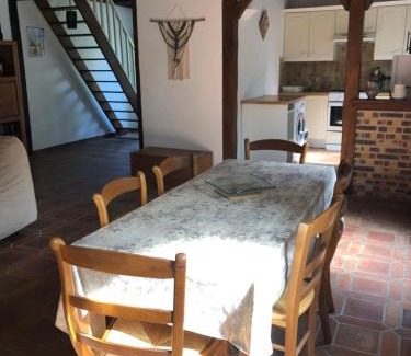 Dampierre-sous-Bouhy House | Gîte Le Créau