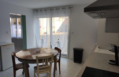 Saint-Claude-de-Diray House | Gîte Les Deux Ailes