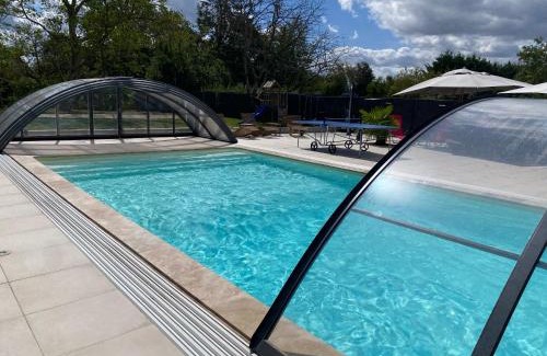Maslives House | Gîte Les Trois Clés piscine privée 14 pers