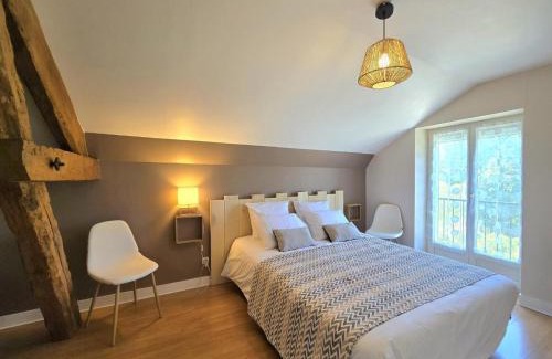 Comberanche-et-Epeluche House | Gîte lumineux avec jardin clos et parking - FR-1-616-495