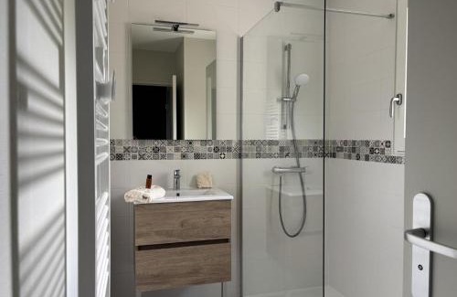 Saligny-sur-Roudon House | Gîte paisible pour 4 pers. en Allier, proche du PAL, draps inclus - FR-1-489-587