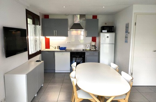 Foncine-le-Haut Apartment | Gîte Rosier Montagnes Jura with Spa Sauna river