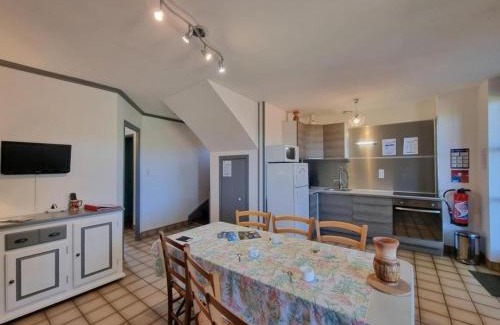 Saint-Andre-dʼApchon House | Gîte rural confortable à St-André-d'Apchon - FR-1-496-365