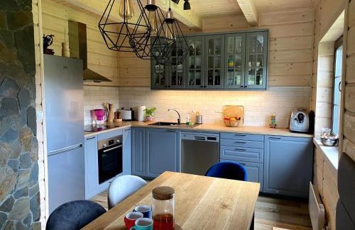 Leszczyniec Ski Chalet | Górskie Formy - drewniany dom w górach z balią