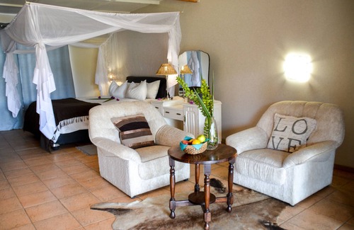 Otavi Cabin | Gabus Game Ranch