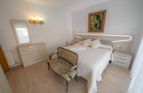 Condado del Jaruco Villa | GALA LUX, VILLA WITH POOL IN URBANISATION NEAR THE CENTER OF LLORET DE MAR
