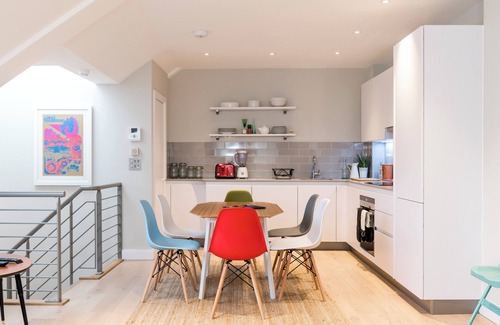 Spitalfields Apartment | Gallery Duplex off Brick Lane