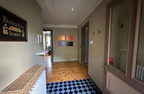 Akureyri Apartment | Gamla Apótekið - The Old Pharmacy - Birta Rentals