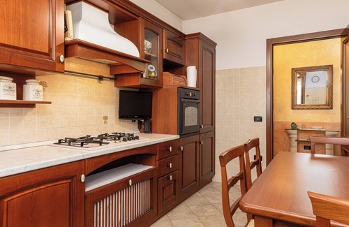 San Faustino-Madonnina-Quattroville Apartment | Ganden's Flat - One Bedroom Apartment, Sleeps 3