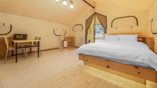 Gapyeong House | Gapyeong Cheongchun Glamping & Caravan