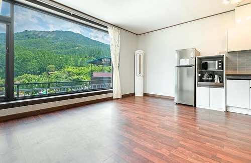 Seorak House | Gapyeong San Are Pension