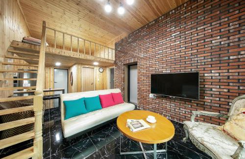 Seorak House | Gapyeong Twelve Pension