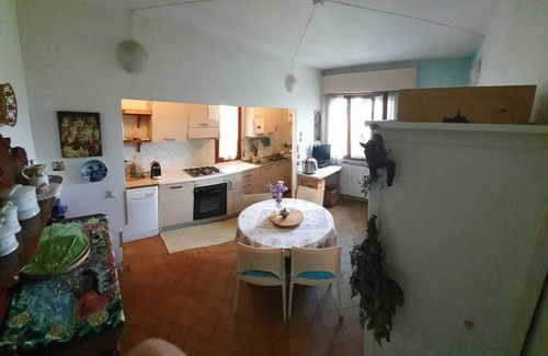 San Giuliano Terme House | Garden apartment in duplex