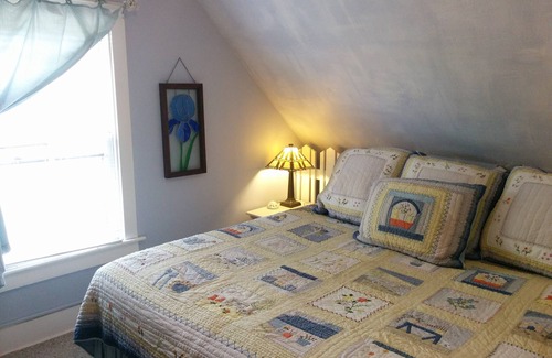 Manitou Springs Historic District Cottage | Garden Cottage - downtown Manitou Springs