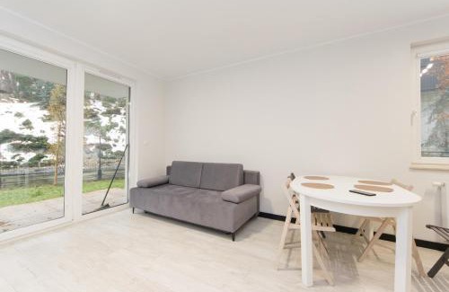 Biezanow - Prokocim Apartment | Garden Facimiech 6a p4you pl