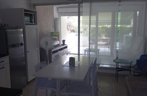 La Petite Motte Apartment | Garden-floor apartment with terrace and pool access. 10 min from the beach