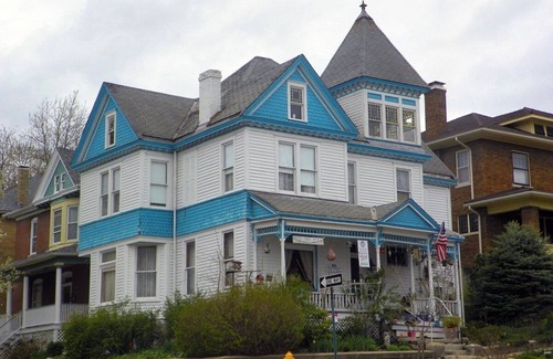 Hannibal Bed & Breakfast | Garden House Bed and Breakfast