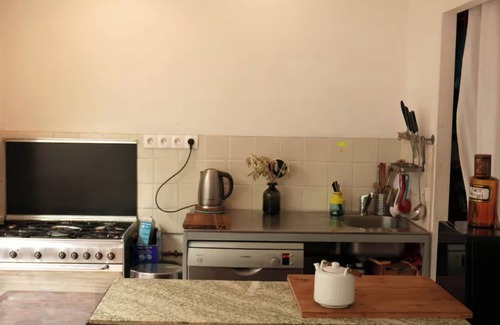 Belleville House | Garden House - Town house with small garden in Paris!