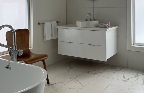 Stratford Apartment | Garret Studio at seven&nine