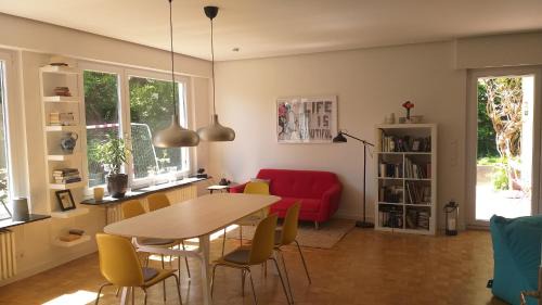 Bad Homburg v.d. Hoehe Apartment | Gartenchalet Rotkehlchen