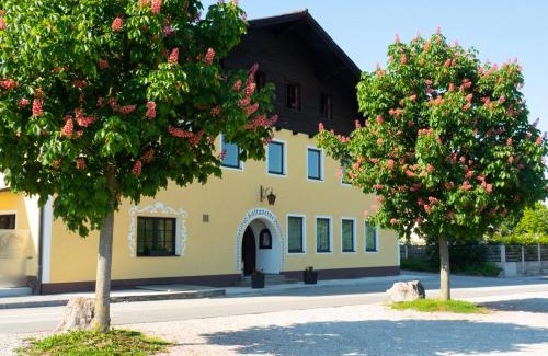Bad Wimsbach-Neydharting Hotel | Gasthof Dickinger