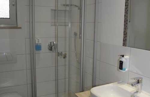 Mitteleschenbach House | Gasthof zur Krone